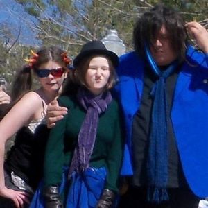 Meet your Posher, Momo